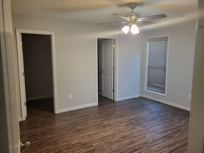 Building Photo - 3bd/2ba Beauty in Positively Phenix City!!