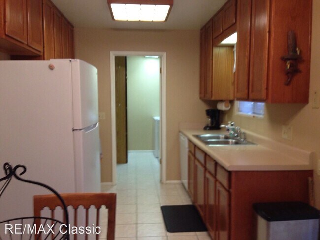 Building Photo - 2 br, 1.5 bath House - 769 Leisure World