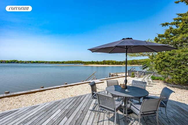 Foto del edificio - 248 Towd Point Rd