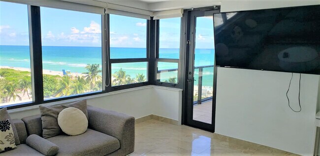 Building Photo - 5225 Collins Ave