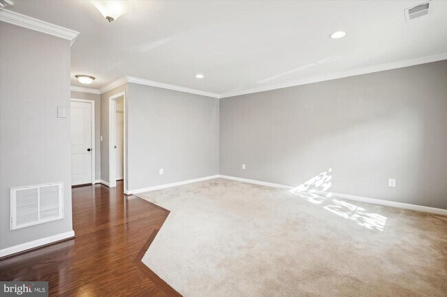 Building Photo - 7106 Santa Cruz Pl