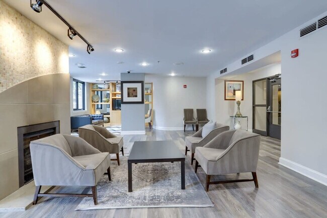 Foto del edificio - 901 N Pollard St