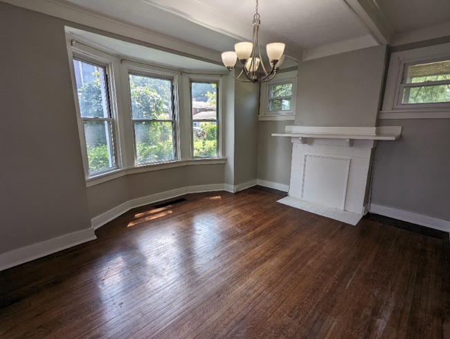 Building Photo - 107 W Steuben St