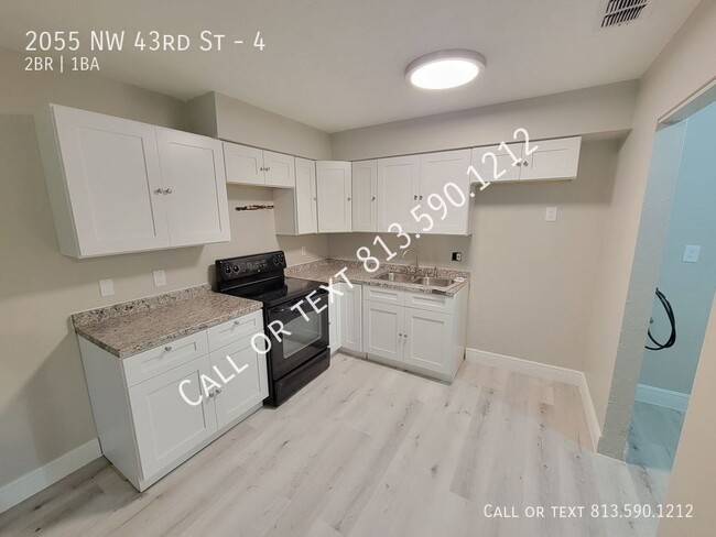 Building Photo - Completely Renovated Ocala Apartment