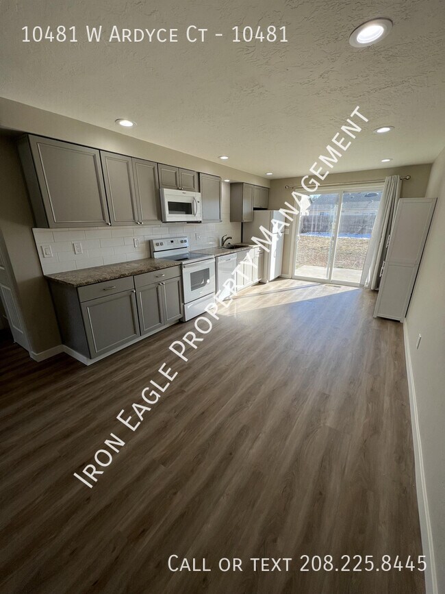 Foto del edificio - 10481 W Ardyce Ct