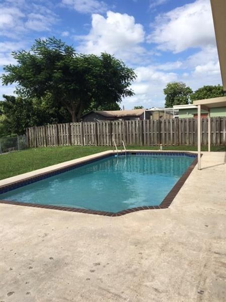 Foto del edificio - 22359 SW 65th Ave