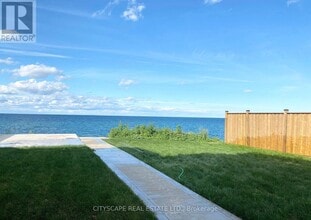 Building Photo - 48 Seabreeze Crescent