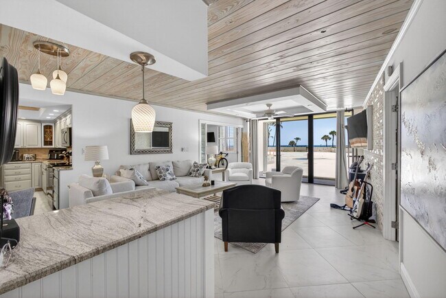 Foto del edificio - 400 Ocean Trail Way