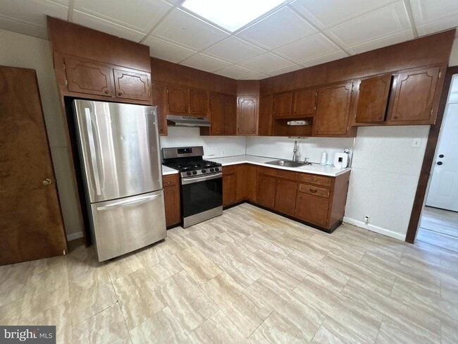 Foto del edificio - 640 Grand St