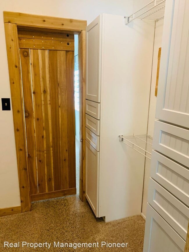 Building Photo - 3 br, 2 bath House - 428 Timberbend Trail