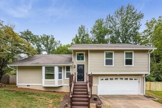 Building Photo - 9745 Loblolly Ln