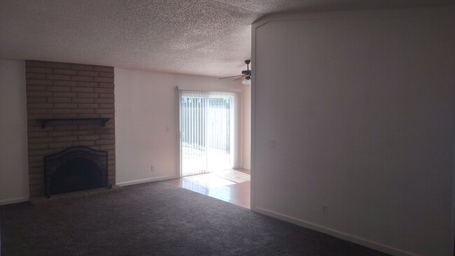 Building Photo - 4111 Ozro Ct