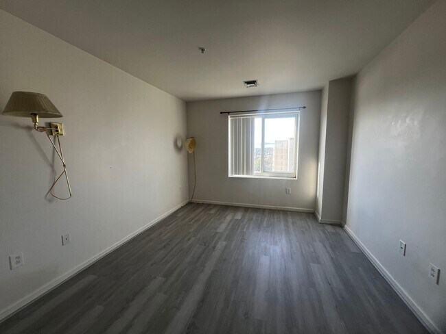 Foto del edificio - 1 Cityview Ln
