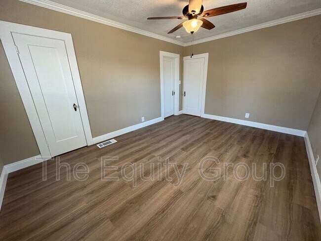 Foto del edificio - 741 E Apricot Ave