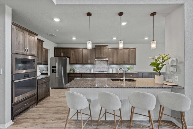 Building Photo - 12900 Mission River Dr