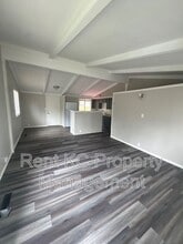Building Photo - 6904 NW 78th St