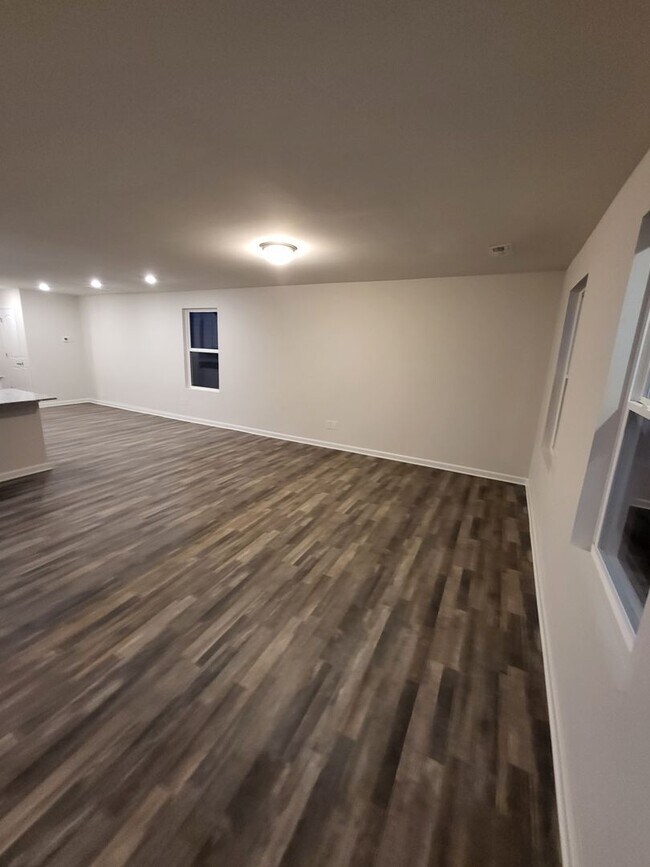 Foto del edificio - Stunning Brand New Townhome in Salisbury!!!