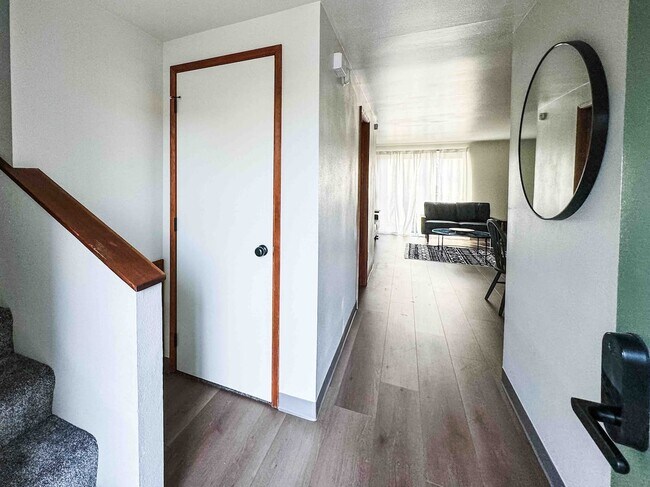 Foto del edificio - 329 Bessie St