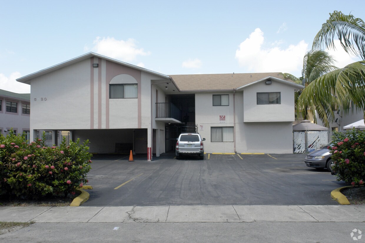 Primary Photo - 5820 W 25th Ct