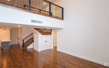Building Photo - 15 Cranston Ave