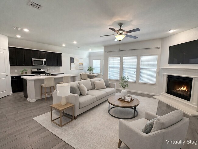 Foto del edificio - 1302 Deerfield Dr