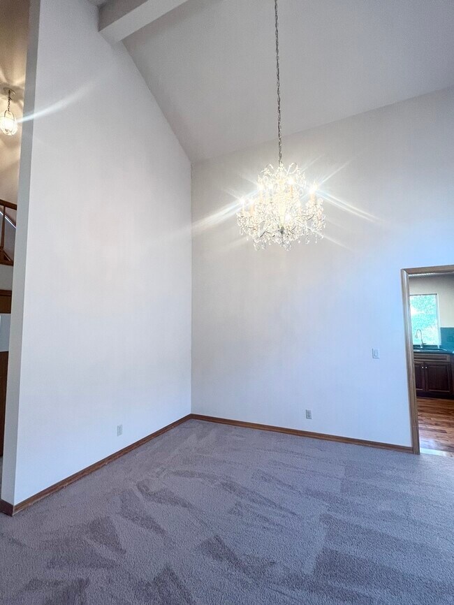 Photo - 1305 Manzano Way House