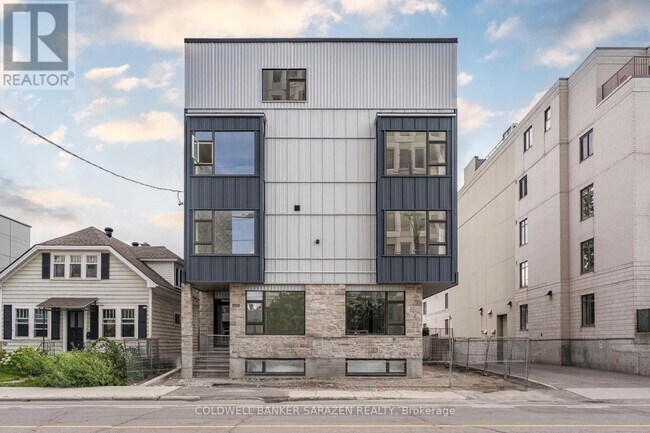 Photo du bâtiment - 10 McArthur Ave.