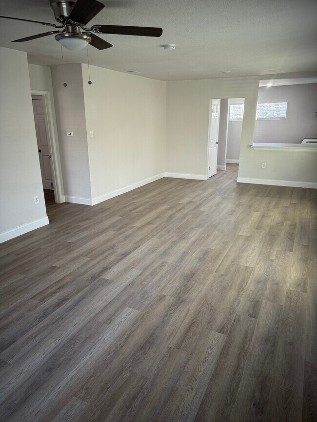 Building Photo - 2526 Exline St