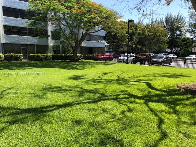 Foto del edificio - 10854 N Kendall Dr