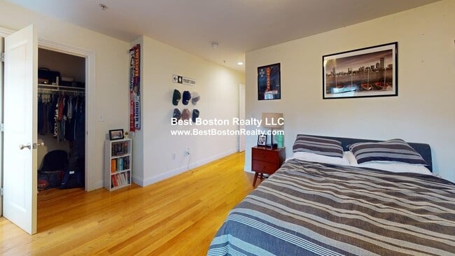 Building Photo - 23 Porter St