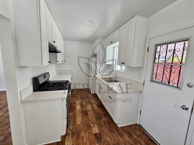 Photo - COZY 2BEDROOM IN THE HEART OF SANTA ANA House