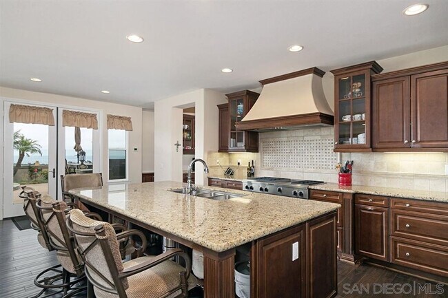 Building Photo - 7091 Heron Cir