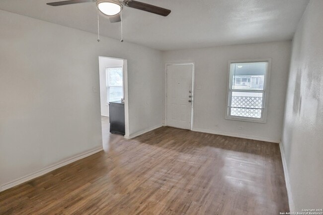 Building Photo - 2426 Cincinnati Ave