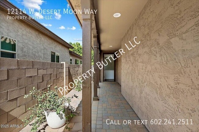 Foto del edificio - 12114 W Desert Moon Way