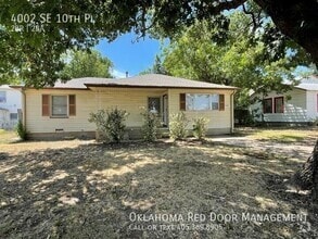Building Photo - 4002 SE 10th Pl