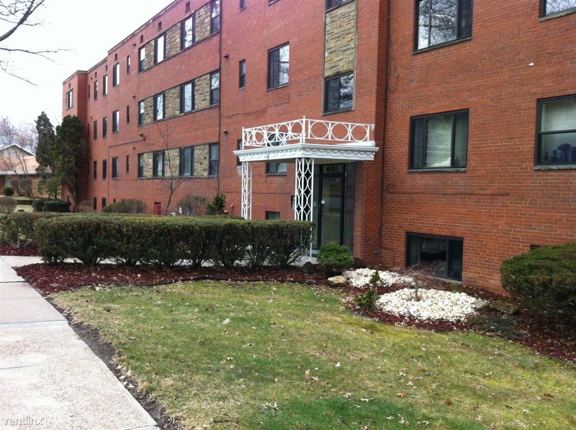Primary Photo - 2 br, 1 bath Apartment - Hoodridge Terrace