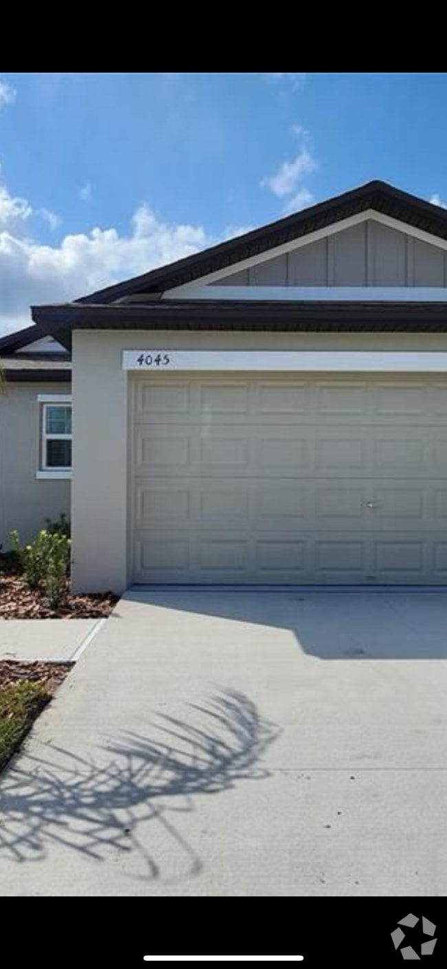 Building Photo - 4045 Radiant Mountain Dr