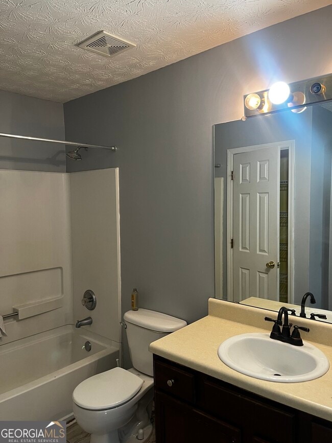 Foto del edificio - 6675 Princeton Park Ct