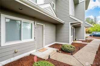 Building Photo - 5863 Cedar St