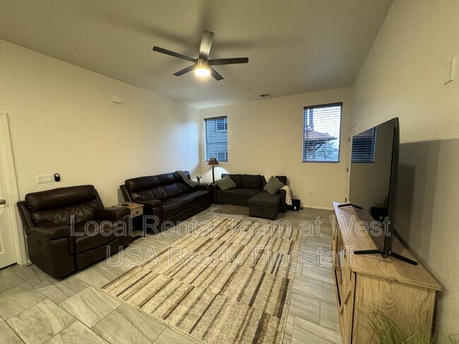 Foto del edificio - 1650 E Ponderosa Pkwy