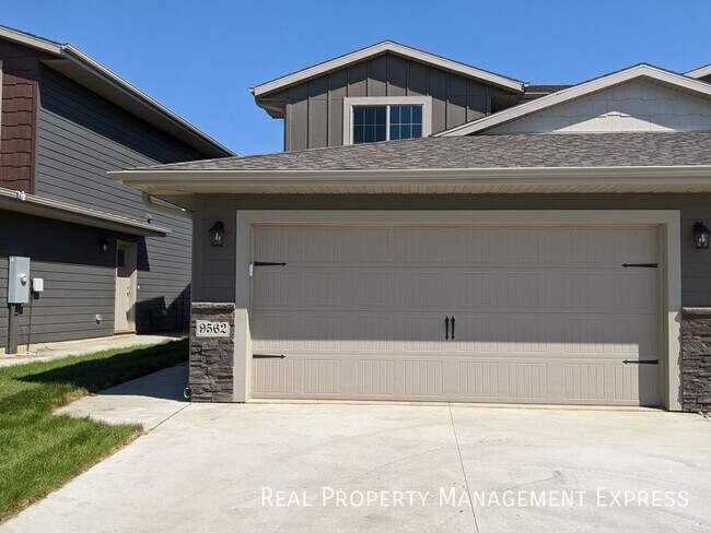 Building Photo - 9562 W Broek Dr