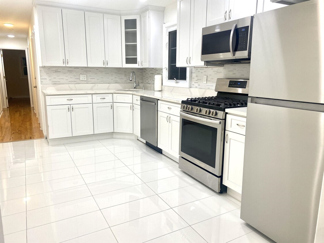 Foto principal - 517 Liberty Ave