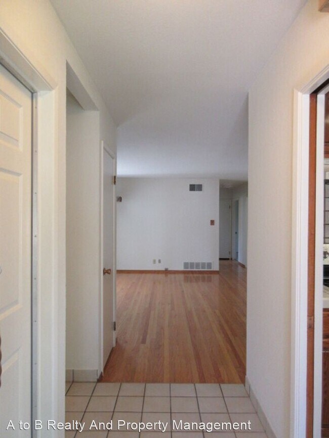 Foto del edificio - 3 br, 1.5 bath House - 2184 Tamie Lane