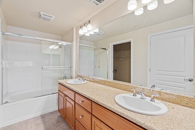 Building Photo - EXCLUSIVE PENTHOUSE UNIT IN MISSION TERRAC...