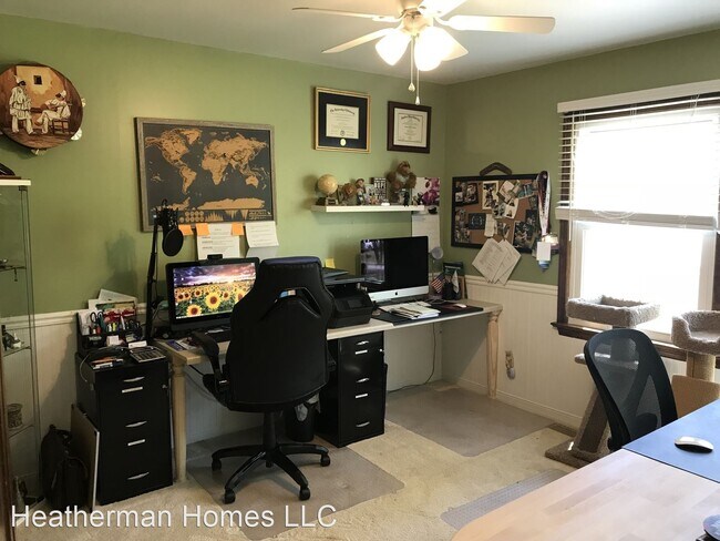 Building Photo - 3 br, 3.5 bath House - 7 Greenhaven Ct.
