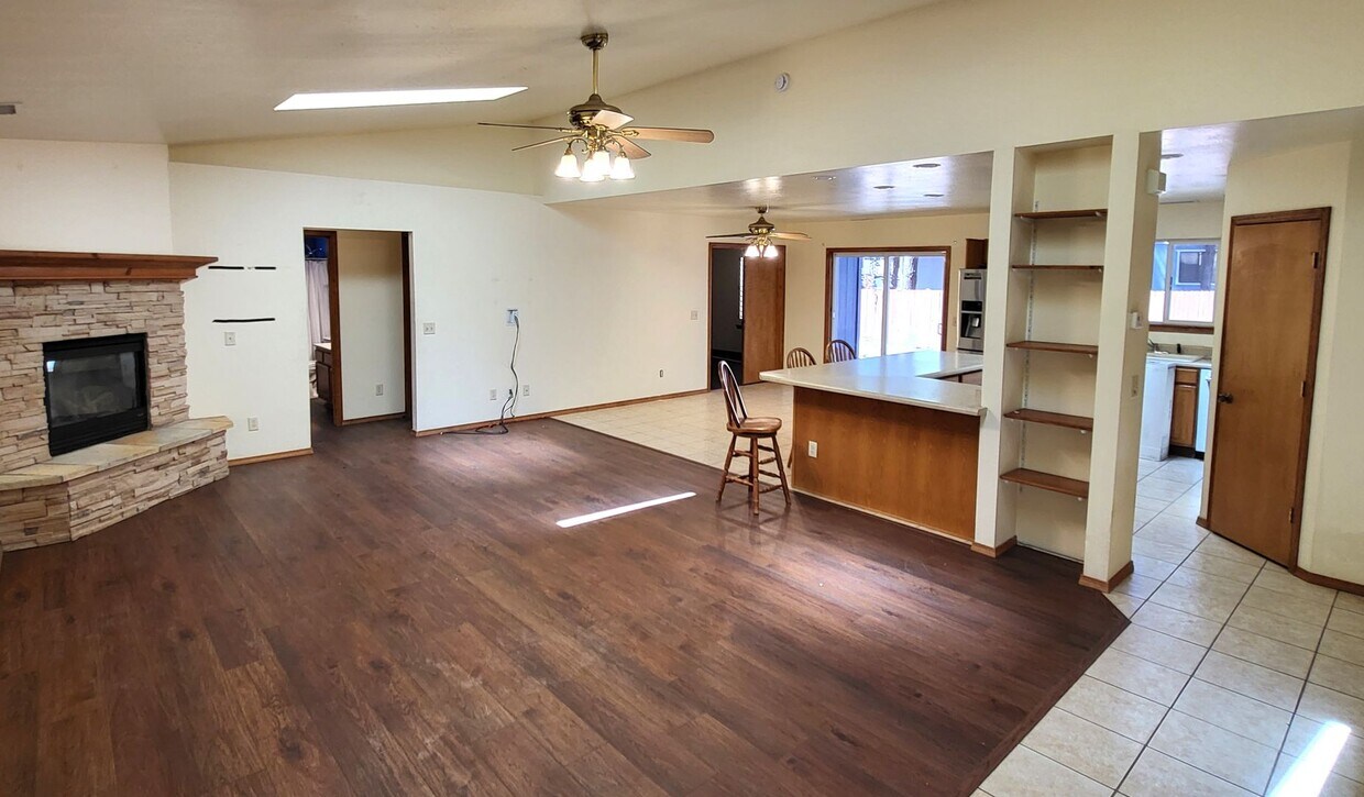 Foto principal - Bright Spacious Kachina Village Home!