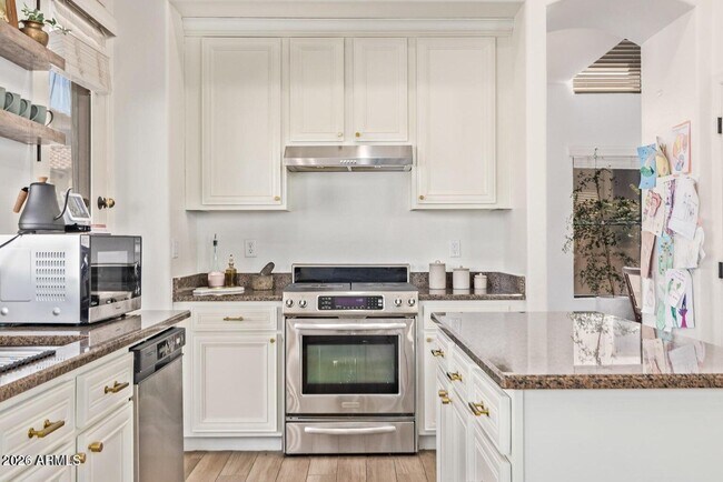 Foto del edificio - 7250 E Norland St