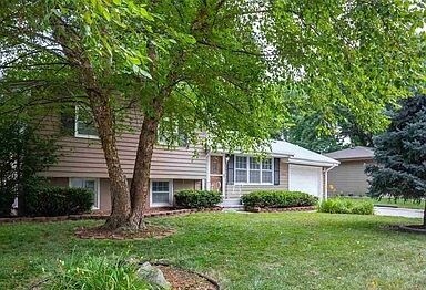 Foto principal - 10922 Leavenworth St
