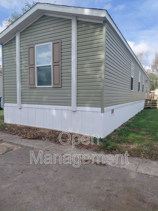 Building Photo - 301 Mantle Ave
