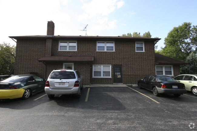 Building Photo - 109 S Whispering Hills Dr